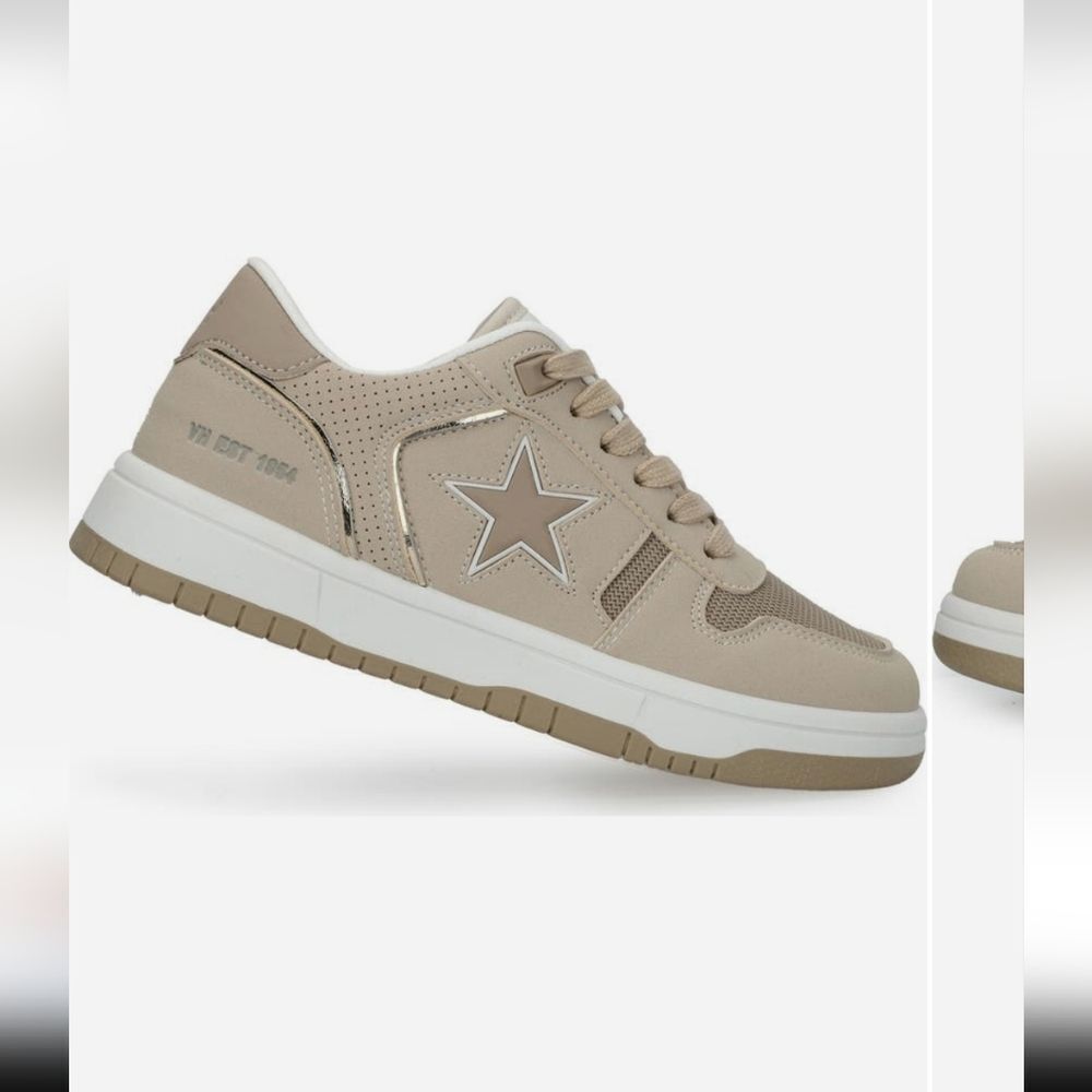 Vintage Havana Tan Sneakers